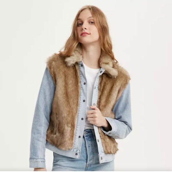 NEW Levi's Faux Fur Denim Jacket Size S - Picture 1 of 1